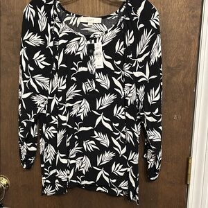 LOFT Monochrome Leaf Print Blouse